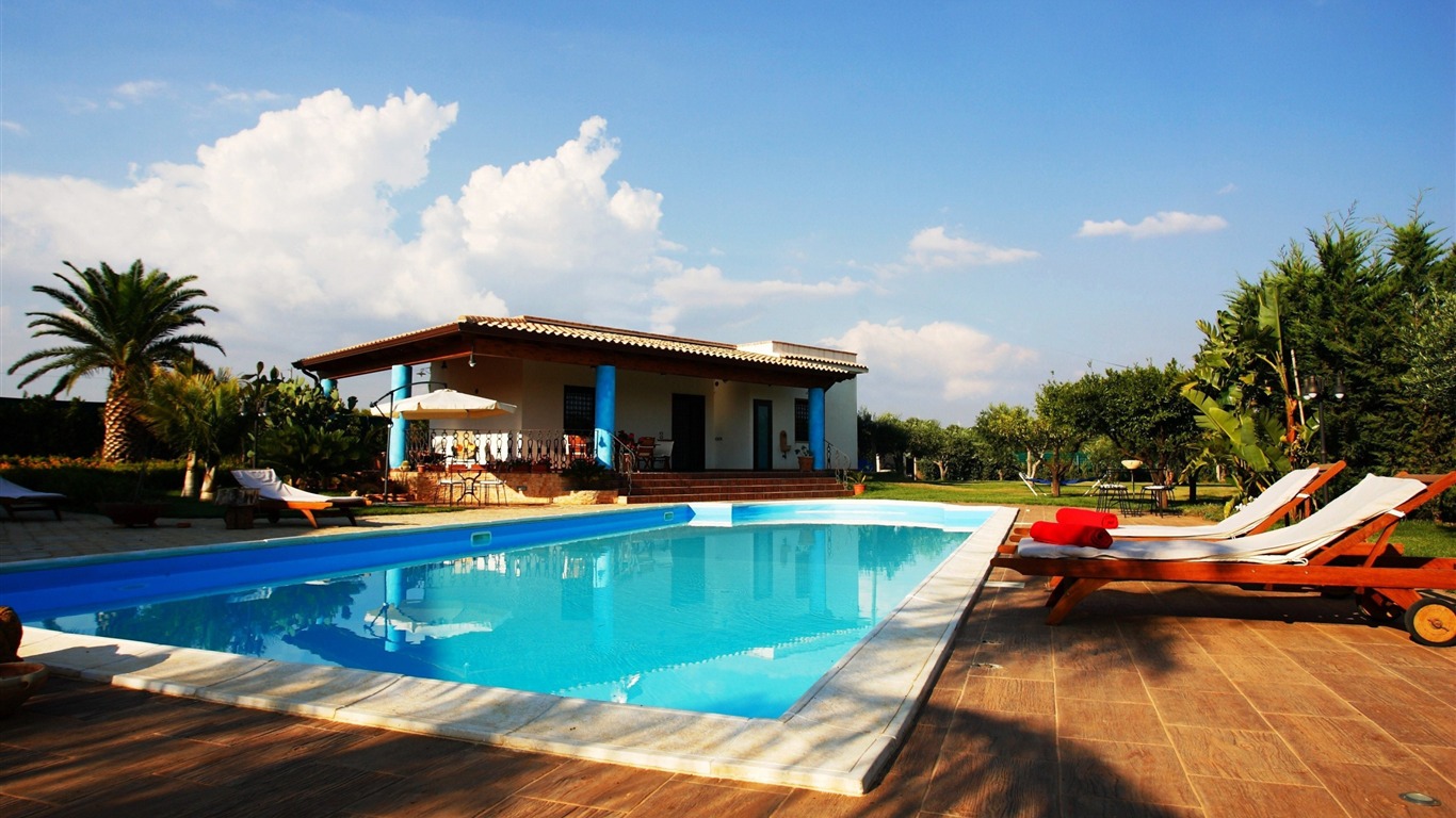 swimming pool area cities hd wallpaper 1366x768